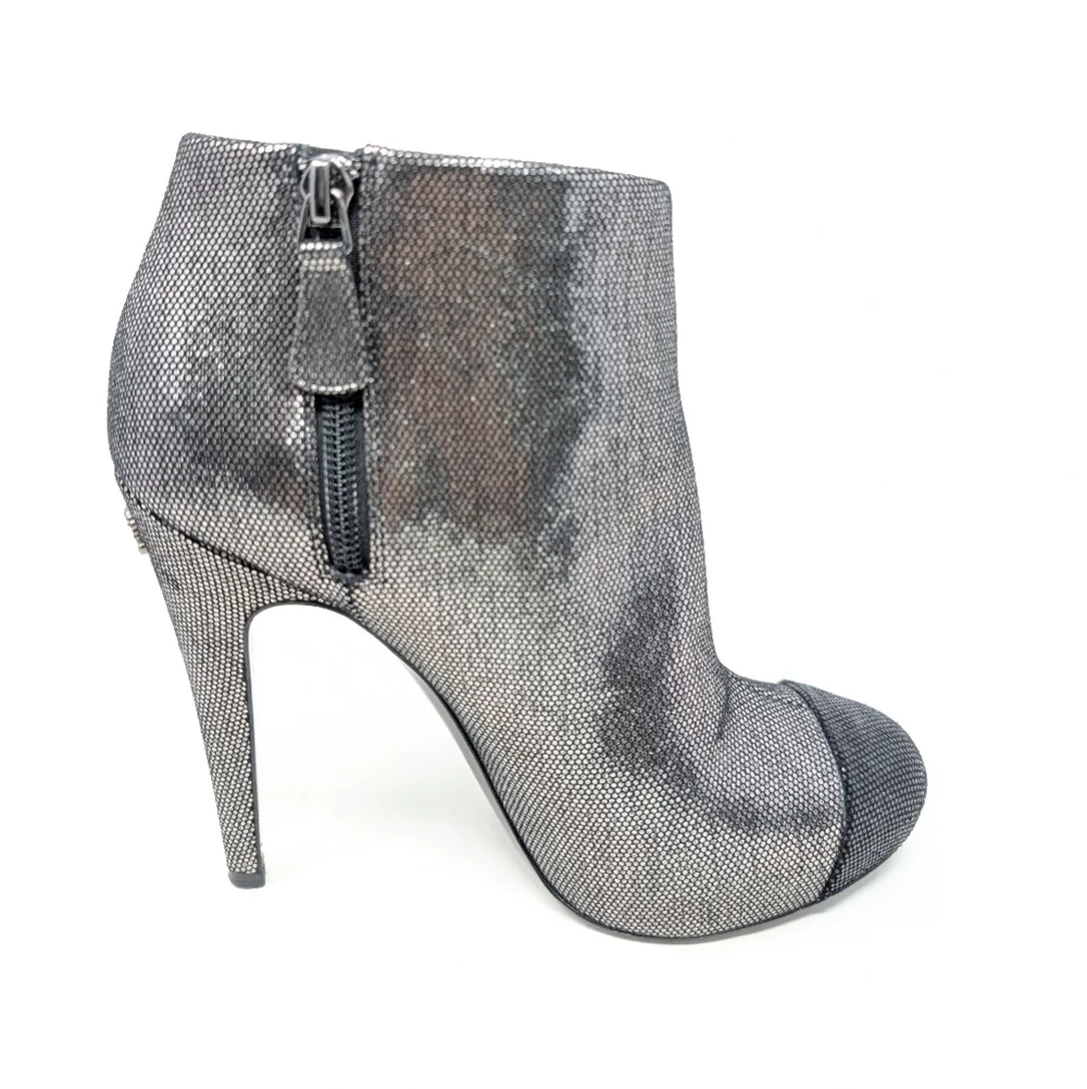 Chanel Silver Cap Toe Ankle Boots CC Size 37 Metallic Logo Booties